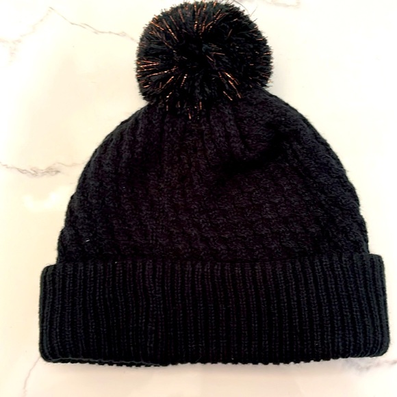 Youth Girls Adidas winter toque - Picture 2 of 4
